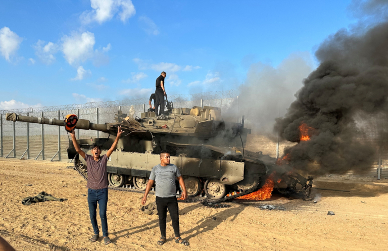 إسرائيل كانت تستعد لحرب من نوع مختلف.. كيف فضح “طوفان الأقصى” أسطورة الجيش الأكثر “تقدماً”؟