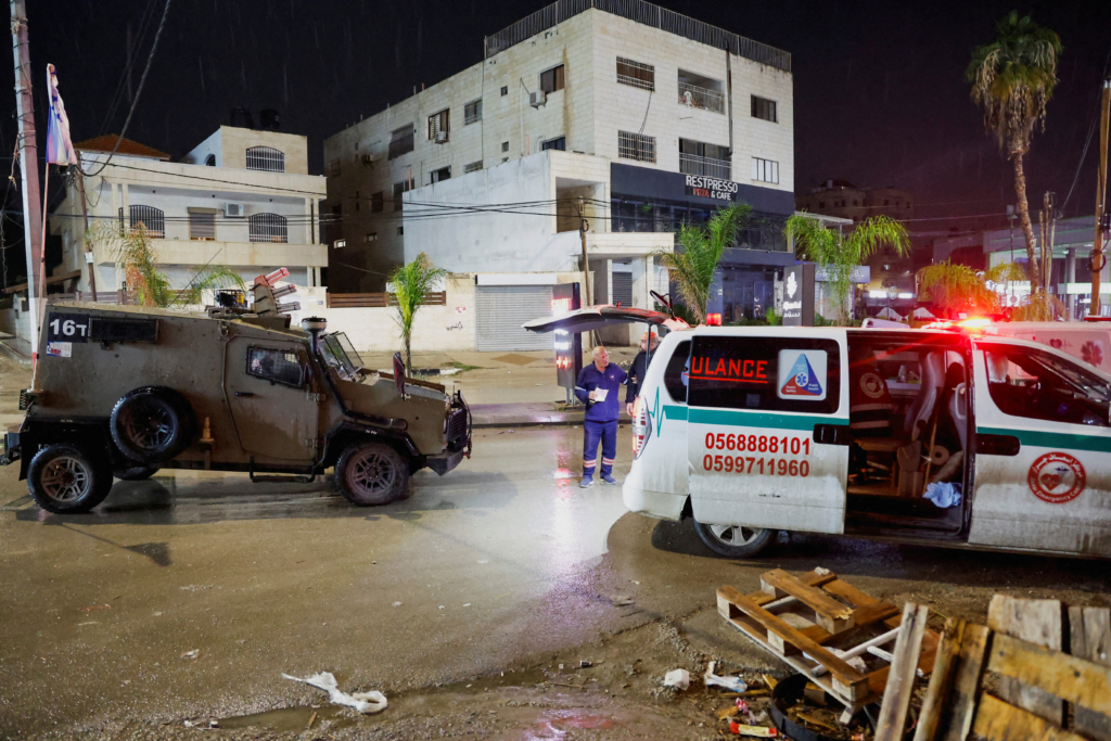 إصابة إسرائيلي في إطلاق نار قرب أحد حواجز “جنين”.. و”القسام” تعلن استهداف 9 آليات صهيونية وقوة راجلة في غزة