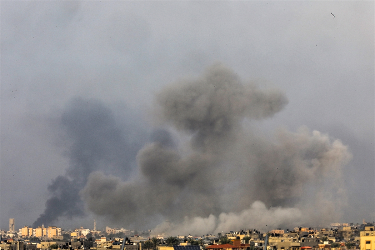 غارات إسرائيلية عنيفة على غزة/الأناضول