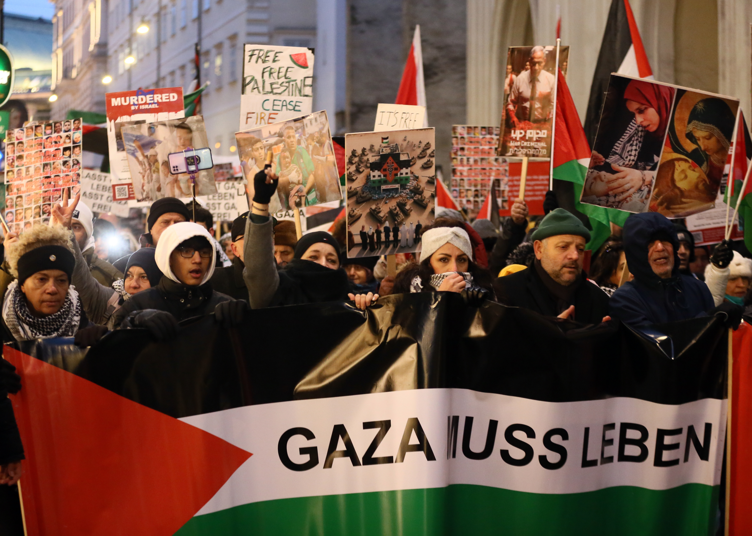 من مظاهرات فيينا نصرة لغزة - الأناضول