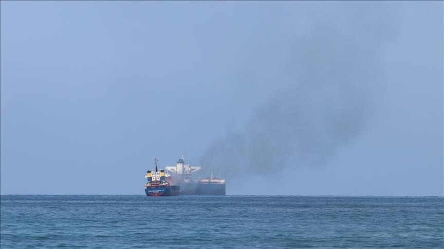 صورة سفينة في بحر العرب قبالة سواحل اليمن/ الأناضول