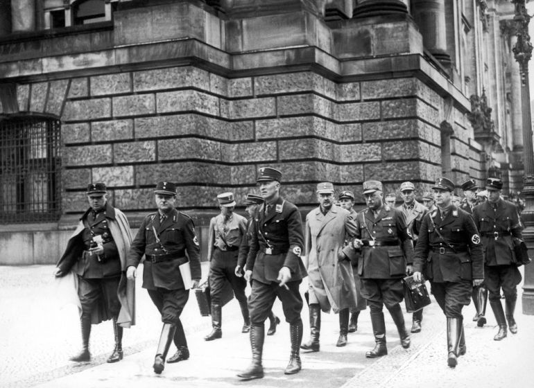 الحزب النازي الألماني.. صعد مع هتلر ومات بانتحاره