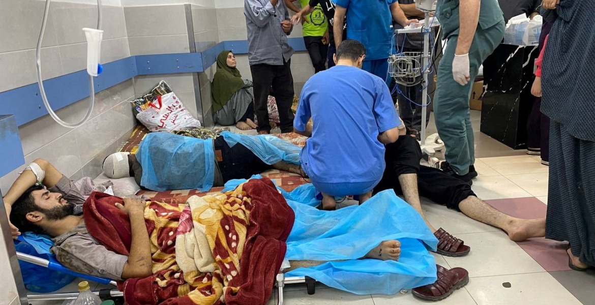 مستشفيات قطاع غزة في حالة كارثية وسط قصف متواصل للاحتلال/رويترز