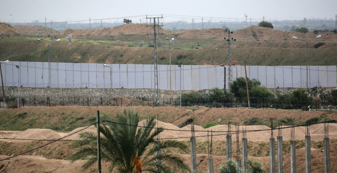 الجدار الخرساني الذي بنته مصر مع قطاع غزة خلال السنوات الماضية/ Getty