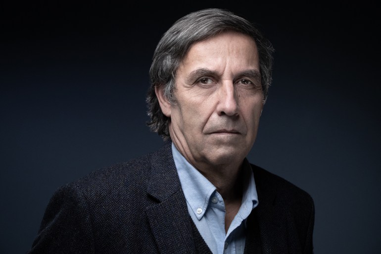 French historian, anthropologist, demographer, sociologist and political scientist Emmanuel Todd poses during a photo session on January 31, 2022 in Paris. (Photo by JOEL SAGET / AFP)