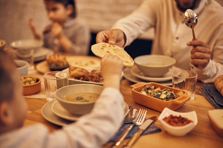 كيف تأكل في رمضان وما الترتيب المثالي للوجبات؟