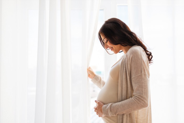 لماذا يتوجب على الحامل اتباع نظام صحي غني بالبروتين؟ وكيف يؤثر نقصه على وجه الجنين؟