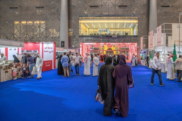 معرض الدوحة للكتاب يشهد حضورا كبيرا .jpg