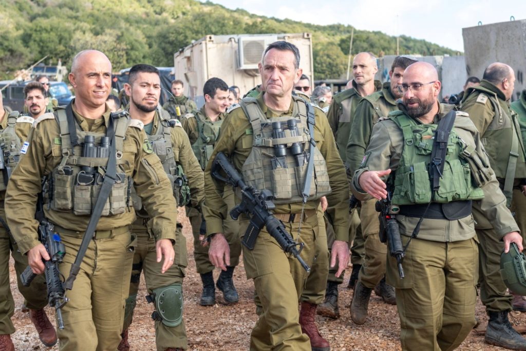 قلق إسرائيلي من نقص حاد في قوات الجيش.. رئيس الأركان يطلب 15 كتيبة جديدة ويسعى لتجنيد من تم إعفاؤهم 