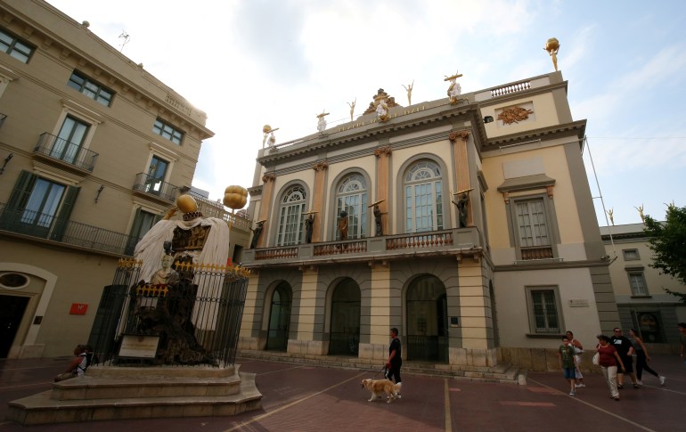 متاحف مدريد تدعو السياح لزيارتها مجانا خلال ذروة الحر