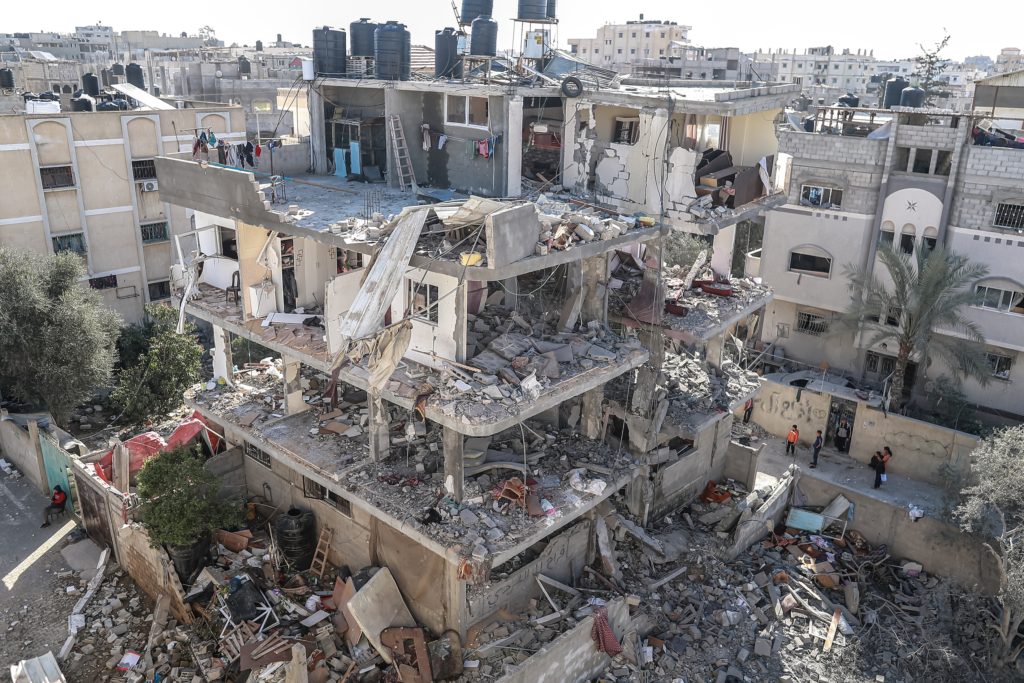 رويترز: أمريكا أرسلت 14 ألف قنبلة “شديدة التدمير” لإسرائيل وآلاف الذخائر الأخرى منذ بداية الحرب على غزة 