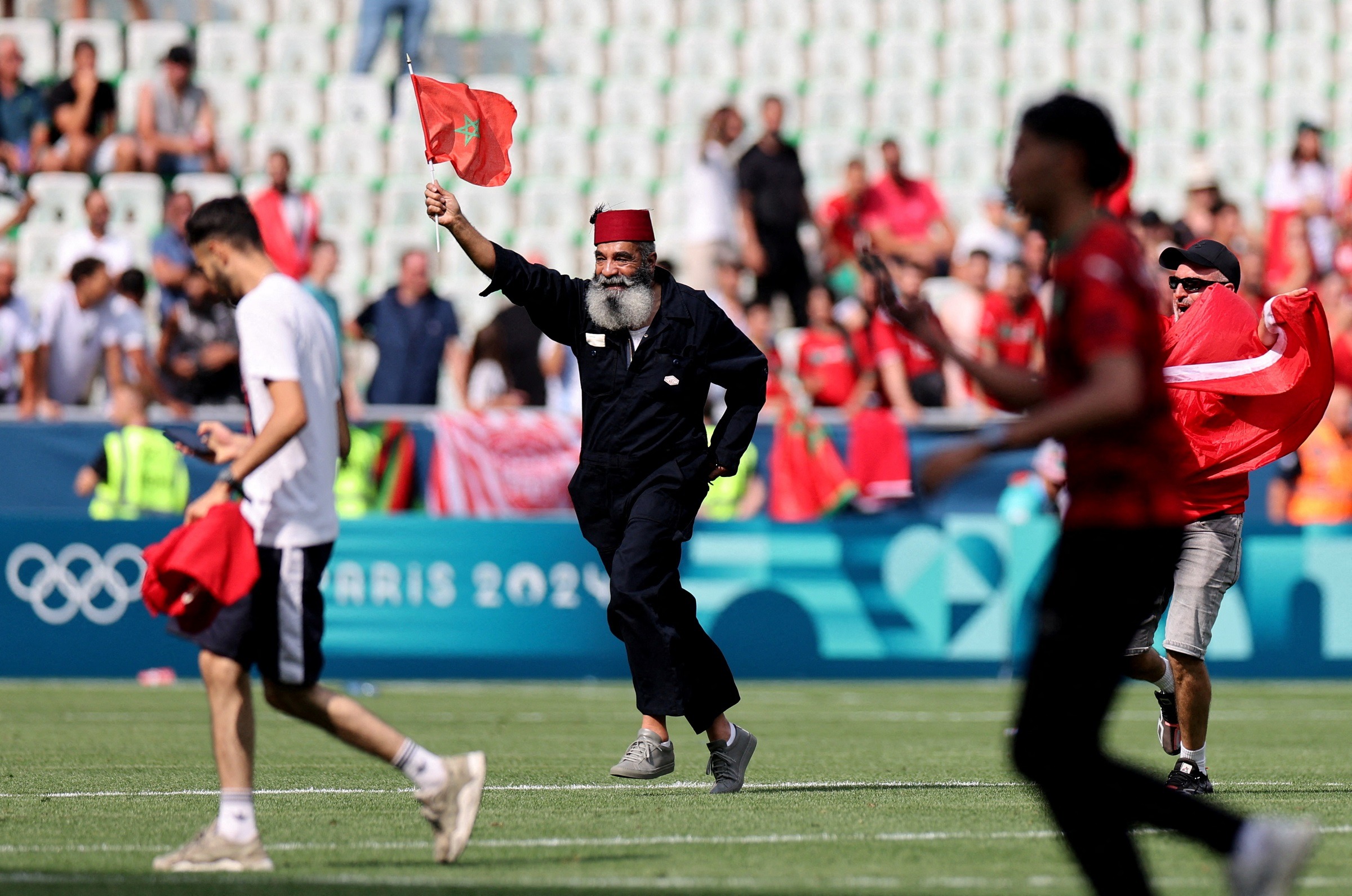 سرقة لاعب وأزمة حجاب وفضيحة تجسس.. “الفوضى” تهيمن على أولمبياد باريس قبل انطلاقتها الرسمية