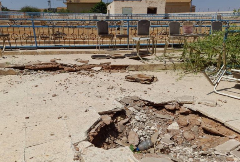 العبث واللامعقول في حرب السودان.. المسرح يمرض لكنه لا يموت العبث واللامعقول في حرب السودان.. المسرح يمرض لكنه لا يموت