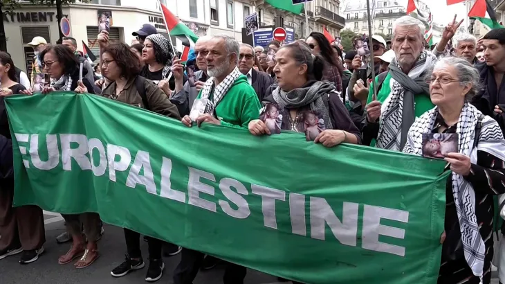 مظاهرات في أوروبا و"مليونية" نسائية بموريتانيا تطالب بوقف الإبادة في غزة upload image