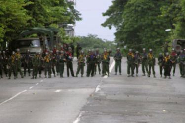 مسؤول أممي يتهم جيش ميانمار بقتل 200 مدني في شهر upload image