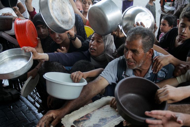 واشنطن: مؤسسة جديدة ستتولى قريبا توزيع المساعدات في غزة upload image