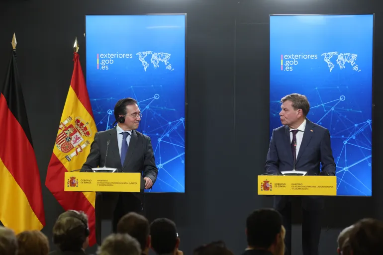 إسبانيا وألمانيا تطالبان بوقف الحرب فورا وإدخال المساعدات لغزة upload image