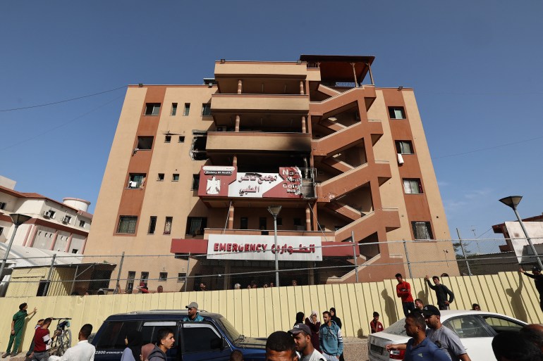 بالصور.. مستشفى ناصر الطبي يُقصف بمرضاه بالصور.. مستشفى ناصر الطبي يُقصف بمرضاه