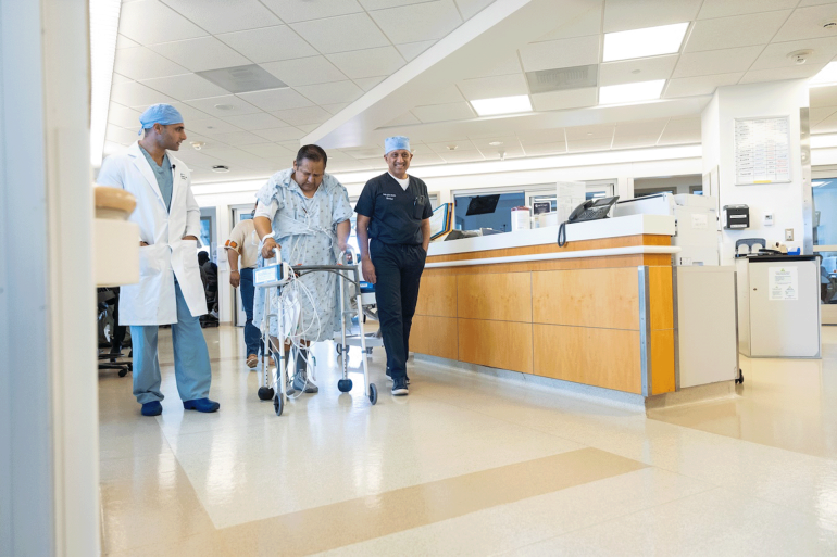 لحظة فارقة في تاريخ الطب.. أول عملية زرع لمثانة بشرية لحظة فارقة في تاريخ الطب.. أول عملية زرع لمثانة بشرية
