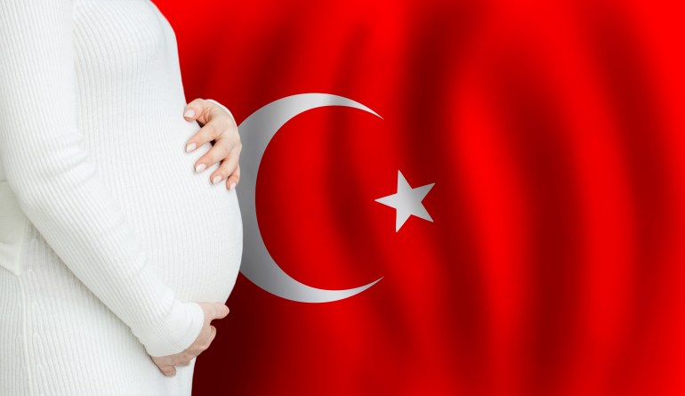 من تركيا إلى أميركا.. سباق حكومي لمواجهة تراجع المواليد وتشجيع الإنجاب