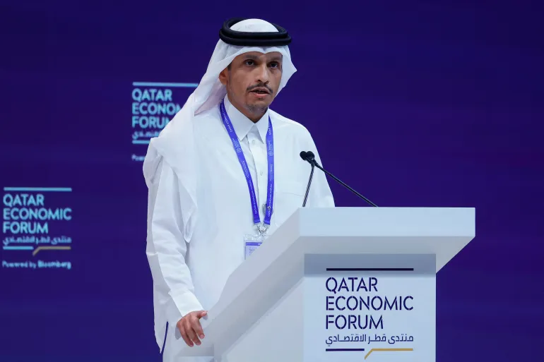 رئيس الوزراء القطري: إهداء طائرة لترامب أمر طبيعي يحدث بين الحلفاء upload image