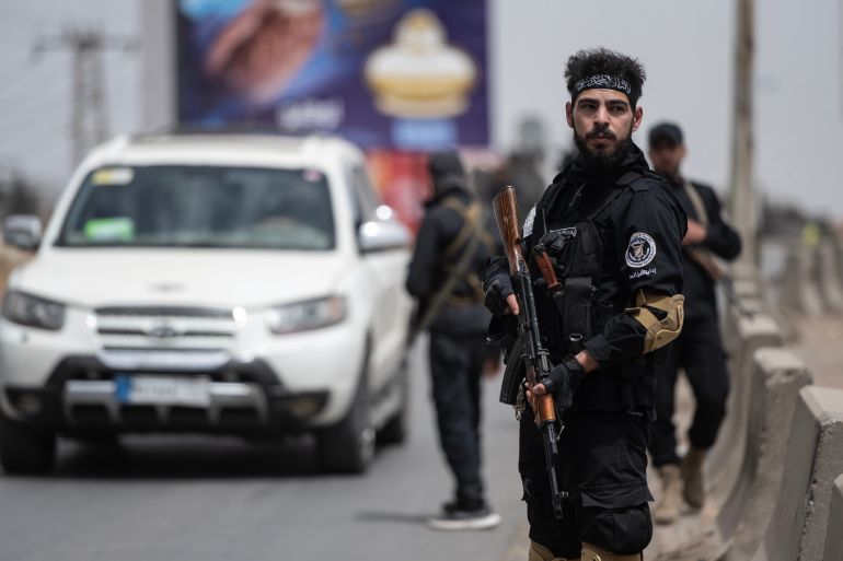 العثور على جثة مسؤول أمني سوري في ريف طرطوس upload image