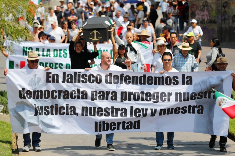 انتخابات غير مسبوقة بالمكسيك لاختيار جميع قضاة البلاد upload image