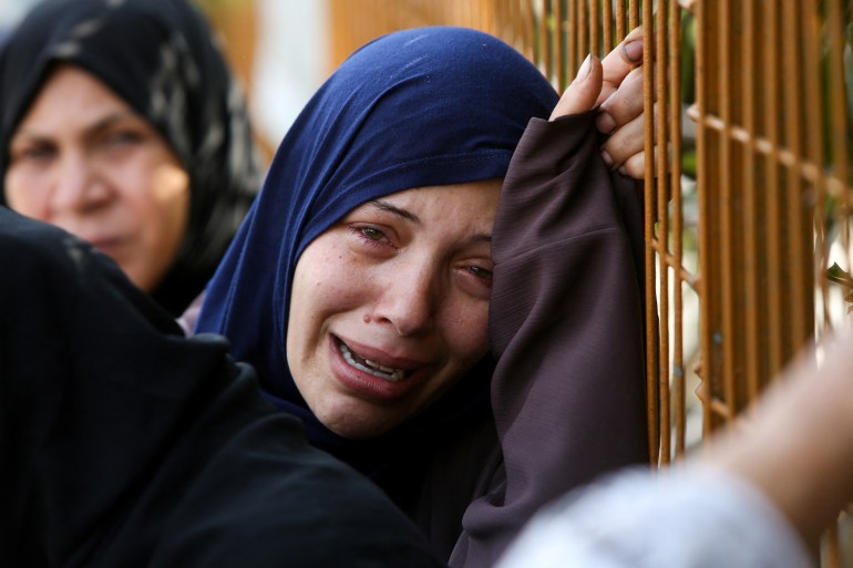 بالصور.. مساعدات غزة طرود مخضبة بالدماء بالصور.. مساعدات غزة طرود مخضبة بالدماء