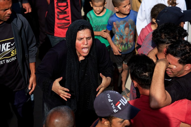 بالصور.. مساعدات غزة طرود مخضبة بالدماء بالصور.. مساعدات غزة طرود مخضبة بالدماء