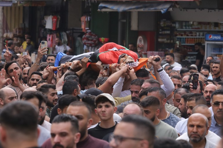 الاحتلال يوسع عدوانه في الفارعة وطمون بالضفة ويهدم منازل بالقدس الاحتلال يوسع عدوانه في الفارعة وطمون بالضفة ويهدم منازل بالقدس
