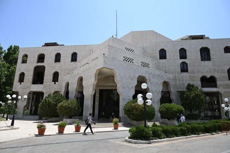 أوبرا دمشق تنتظر تغيير اسمها الرسمي وعودة نشاطاتها الدورية أوبرا دمشق تنتظر تغيير اسمها الرسمي وعودة نشاطاتها الدورية