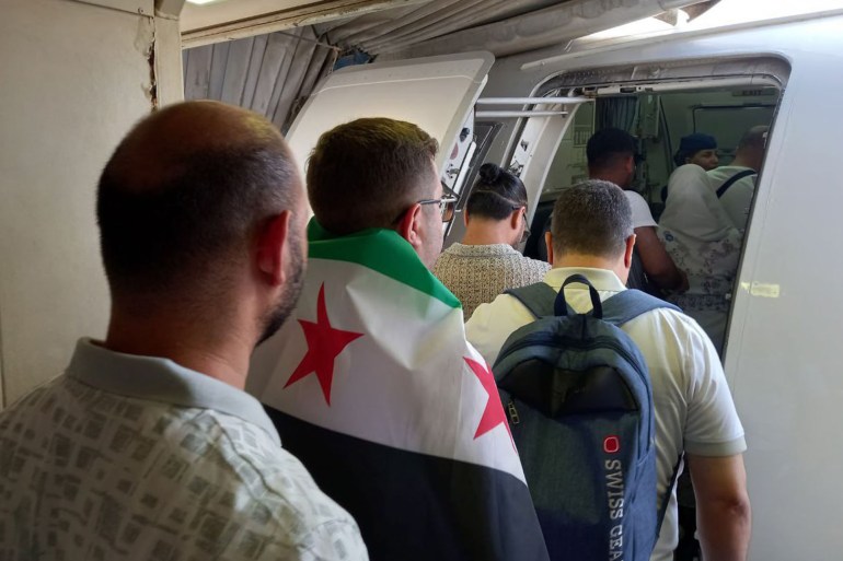 أول طائرة للخطوط السورية تهبط في إسطنبول منذ 12 عاما أول طائرة للخطوط السورية تهبط في إسطنبول منذ 12 عاما