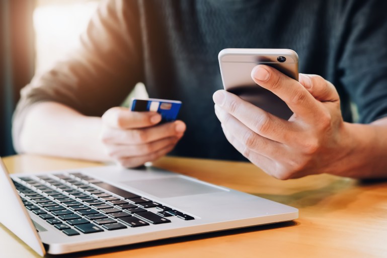 تجربة مثيرة للتسوق.. الذكاء الاصطناعي يختار لك أفضل السلع ويدفع الثمن نيابة عنك تجربة مثيرة للتسوق.. الذكاء الاصطناعي يختار لك أفضل السلع ويدفع الثمن نيابة عنك