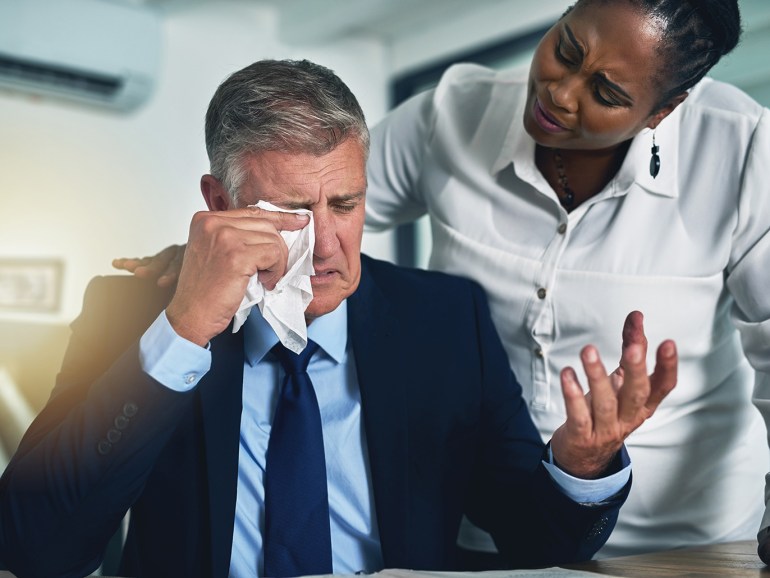 تأثيرات مذهلة لدموع النساء.. هذا ما يحدث حين تبكي المرأة