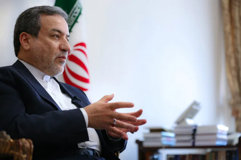 إيران تعتبر الهجوم الإٍسرائيلي "إعلان حرب" وتدعو مجلس الأمن إلى التحرك upload image