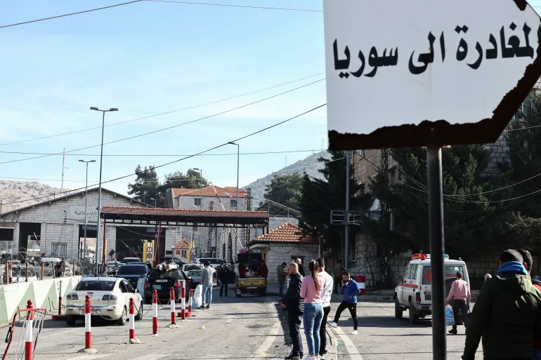 تقرير: عودة اللاجئين السوريين تصطدم بتحديات "بنيوية عميقة" upload image