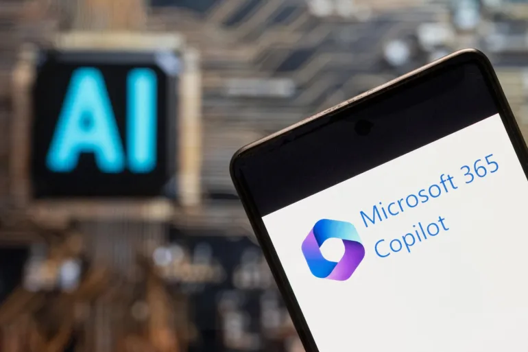 ما هو "كوبايلوت مايكروسوفت"؟ وكيف يمكن استخدامه في "واتساب"؟