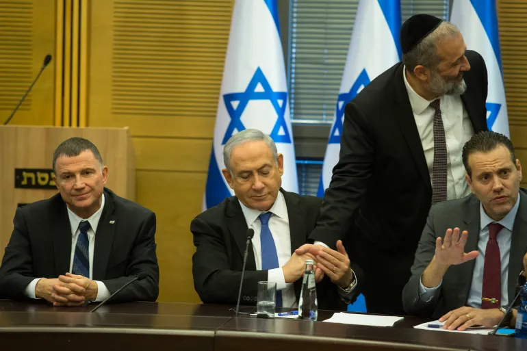 حزب شاس يستقيل