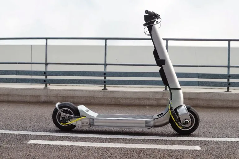 سكوتر كهربائي ذا تيربو