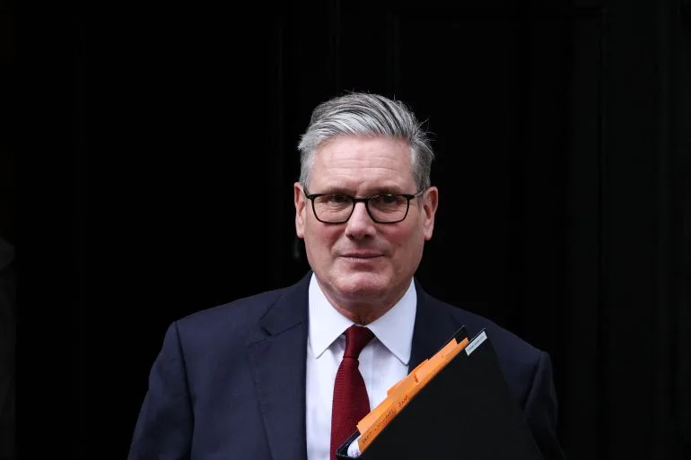 "معاناة لا يمكن الدفاع عنها".. ستارمر يعلن محادثات أوروبية "طارئة" حول غزة