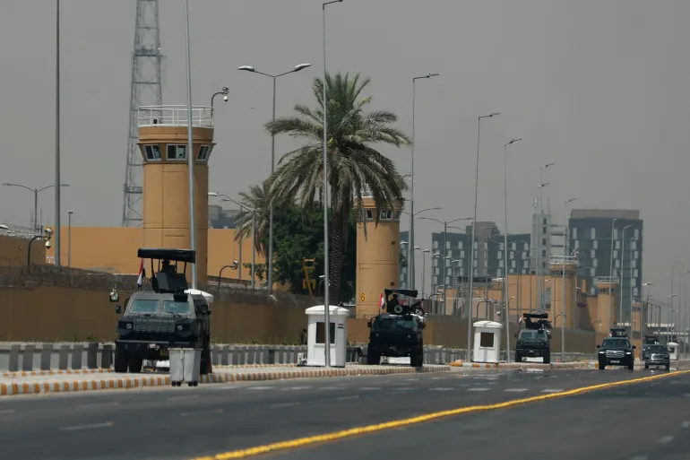 عودة دبلوماسييها إلى العراق