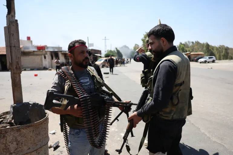 تأخر تبادل الموقوفين بالسويداء.. الخارجية تندد والهجري يشترط تأخر تبادل الموقوفين بالسويداء