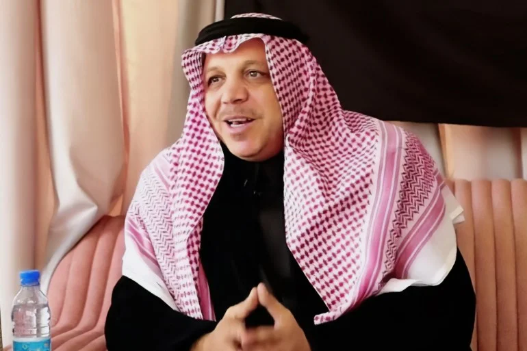 رئيس تجمّع العشائر يتحدث عن مجازر وقطع رؤوس واغتصاب بالسويداء ويتهم الحكومة بالتقصير رئيس تجمّع العشائر يتحدث عن مجازر وقطع رؤوس واغتصاب بالسويداء ويتهم الحكومة بالتقصير