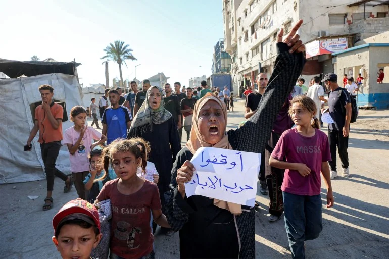 بالصور.. سكان غزة يموتون جوعا