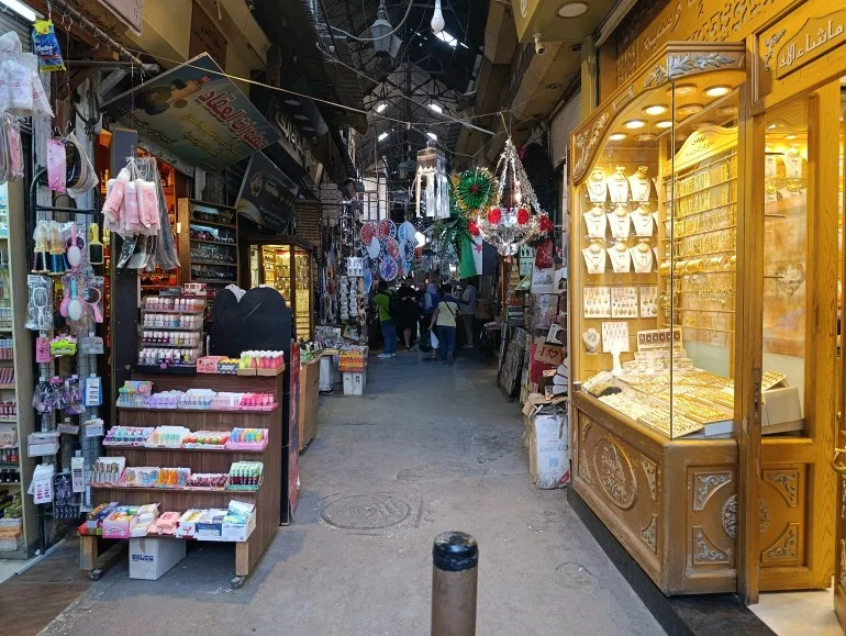 حي المِسكيّة الدمشقي عبق الورق وأوجاع الحاضر حي المِسكيّة الدمشقي عبق الورق وأوجاع الحاضر