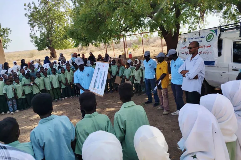 السلطات السودانية تُدمّر آلاف الذخائر غير المتفجرة السلطات السودانية تُدمّر آلاف الذخائر غير المتفجرة