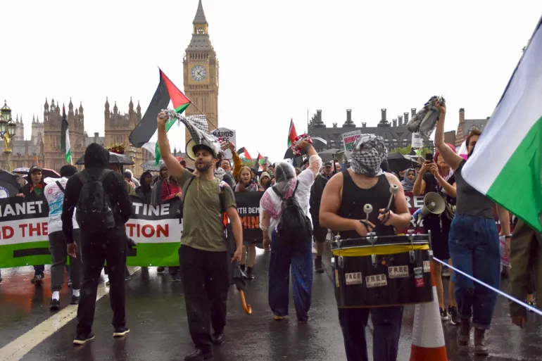 بريطانيا تعتقل 55 شخصا خلال مسيرة لحركة "فلسطين أكشن"