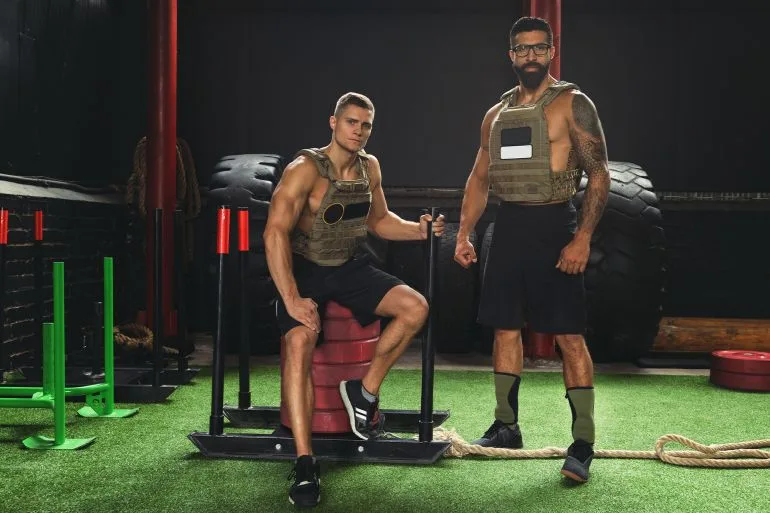 هل يساعد ارتداء السترات الثقيلة أثناء التمارين على خسارة الوزن فعلا؟