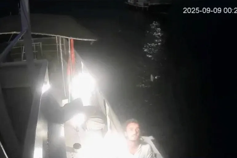 نتنياهو أقر هجوما عسكريا على سفن لأسطول الصمود قبالة تونس