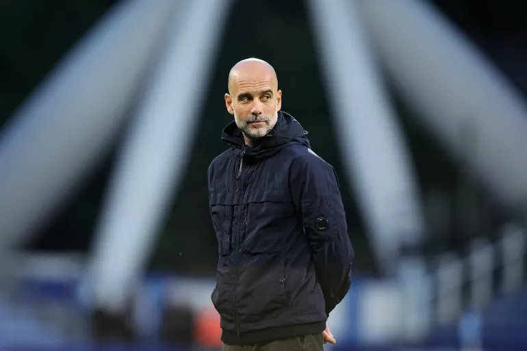 غوارديولا يدعو إلى التظاهر في برشلونة ضد الإبادة الجماعية بغزة